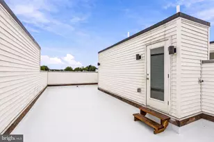 305 Fountain St, Philadelphia, PA 19128 - Photo 43