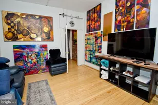 703 S 6th St, Philadelphia, PA 19147 - Photo 23
