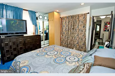 703 S 6th Street, Philadelphia, PA 19147 - Photo 29