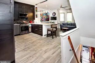 703 S 6th St, Philadelphia, PA 19147 - Photo 13