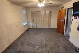8406 Lyons Pl, Philadelphia, PA 19153 - Photo 25
