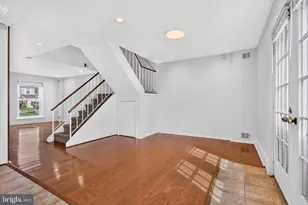 8408 Lyons Pl, Philadelphia, PA 19153 - Photo 11