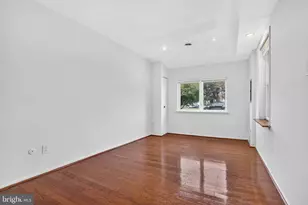 8408 Lyons Pl, Philadelphia, PA 19153 - Photo 9