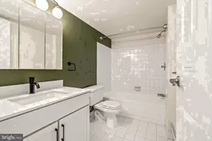 1500 Locust St, Philadelphia, PA 19102 - Photo 21