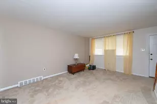 2609 Croydon St, Philadelphia, PA 19137 - Photo 3