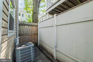 2142 E Albert St, Philadelphia, PA 19125 - Photo 33