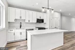 303B Fountain St, Philadelphia, PA 19128 - Photo 17