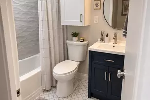 210 Locust St, Philadelphia, PA 19106 - Photo 9