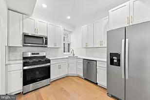 2821 Poplar St, Philadelphia, PA 19130 - Photo 3