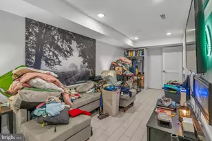 2039 N 8th St, Philadelphia, PA 19122 - Photo 9