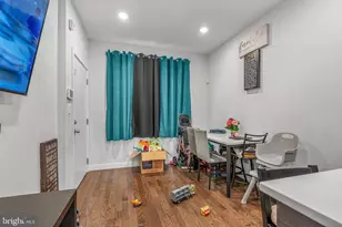 2039 N 8th St, Philadelphia, PA 19122 - Photo 3
