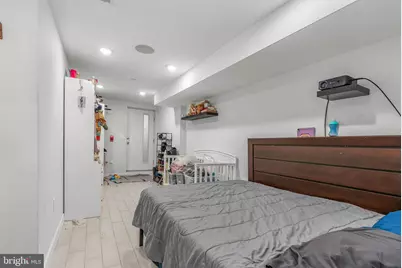 2039 N 8th Street, Philadelphia, PA 19122 - Photo 11