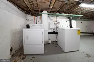 2345 S Carlisle St, Philadelphia, PA 19145 - Photo 35