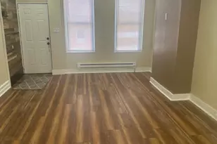810 W Birch St, Philadelphia, PA 19133 - Photo 3