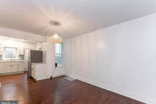 2050 S Beechwood St, Philadelphia, PA 19145 - Photo 9