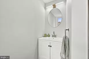 2526 Coral St, Philadelphia, PA 19125 - Photo 15