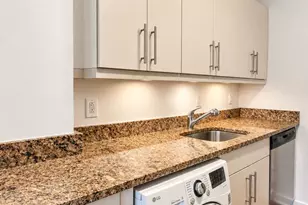 219 S 18th St, Philadelphia, PA 19103 - Photo 5