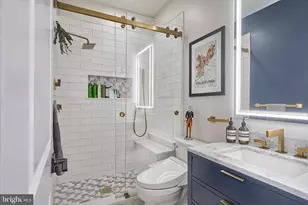 1802 Ginnodo St, Philadelphia, PA 19130 - Photo 27