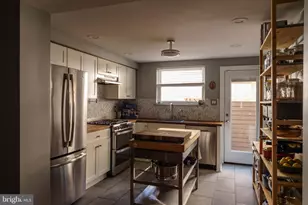 1330 S 10th St, Philadelphia, PA 19147 - Photo 21