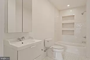 2111 Spring Garden St, Philadelphia, PA 19130 - Photo 97