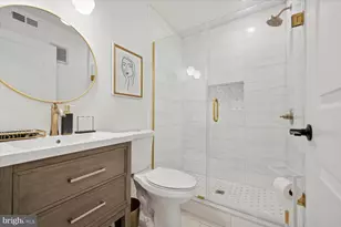 128 E Sharpnack St, Philadelphia, PA 19119 - Photo 9