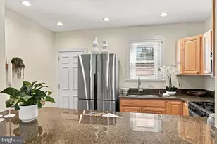 895 N Judson St, Philadelphia, PA 19130 - Photo 11