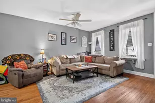 4707 Fowler St, Philadelphia, PA 19127 - Photo 9