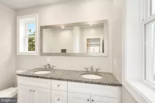 2439 Jasper St, Philadelphia, PA 19125 - Photo 23