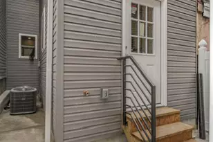 2439 Jasper St, Philadelphia, PA 19125 - Photo 31