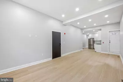 617 8th Street S #1, Philadelphia, PA 19147 - Photo 3