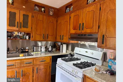 608 Hoffnagle Street, Philadelphia, PA 19111 - Photo 5