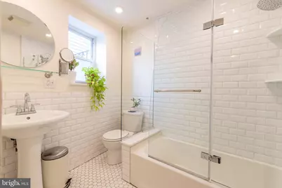 939 S 8th Street, Philadelphia, PA 19147 - Photo 17