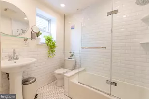 939 S 8th St, Philadelphia, PA 19147 - Photo 17