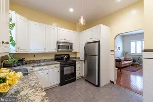 939 S 8th St, Philadelphia, PA 19147 - Photo 11