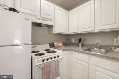 201 S 13th Street #1109, Philadelphia, PA 19107 - Photo 1