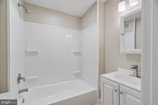 740 N 37th St, Philadelphia, PA 19104 - Photo 9