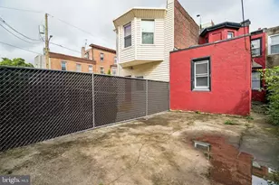 740 N 37th St, Philadelphia, PA 19104 - Photo 13