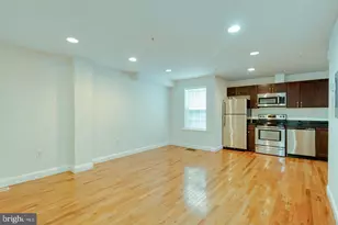 321 N 40th St, Philadelphia, PA 19104 - Photo 3