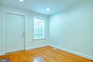 321 N 40th St, Philadelphia, PA 19104 - Photo 5