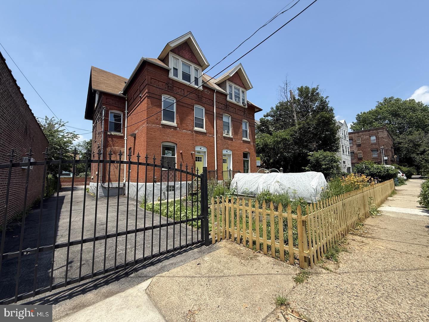 4813 Chester Ave, Philadelphia, PA 19143 - MLS PAPH2675604 - Coldwell ...