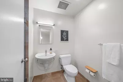 317-319 Vine Street #511, Philadelphia, PA 19106 - Photo 21