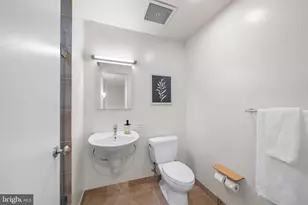 317-319 Vine St, Philadelphia, PA 19106 - Photo 21