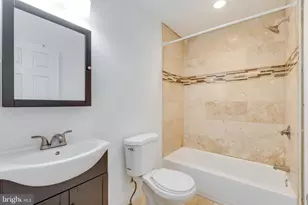662 N 33rd St, Philadelphia, PA 19104 - Photo 5