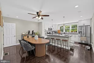 700 Livezey Ln, Philadelphia, PA 19128 - Photo 3