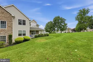 542 Easy St, Philadelphia, PA 19111 - Photo 29