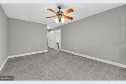 542 Easy Street #T92, Philadelphia, PA 19111 - Photo 27