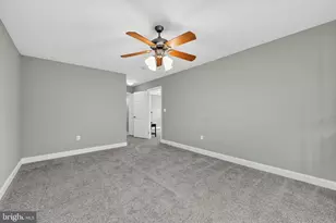 542 Easy St, Philadelphia, PA 19111 - Photo 27
