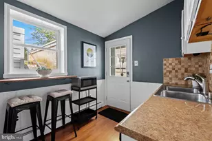 348 Delmar St, Philadelphia, PA 19128 - Photo 15