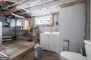348 Delmar St, Philadelphia, PA 19128 - Photo 35