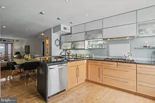 642 Fitzwater St, Philadelphia, PA 19147 - Photo 11